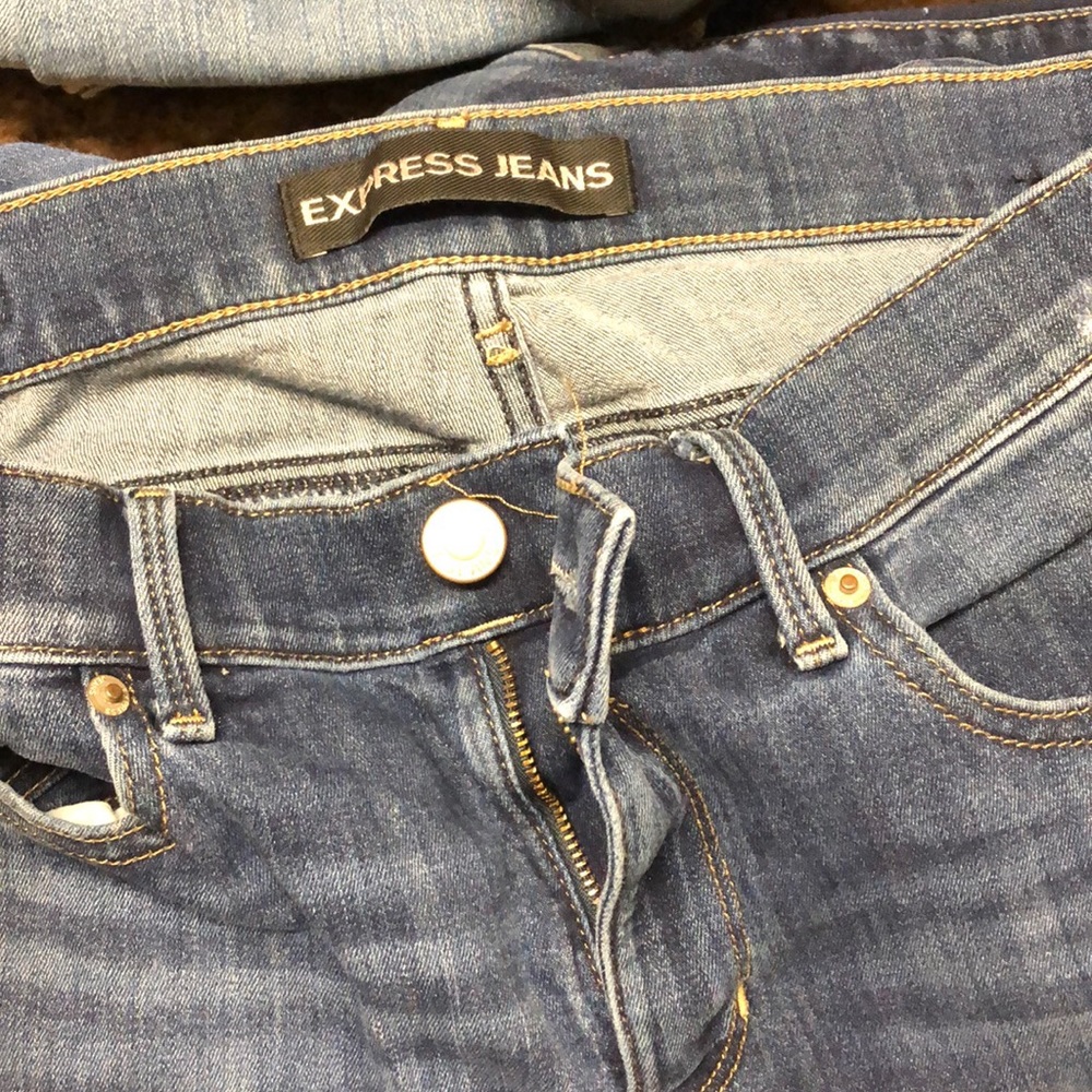 Express Jeans “Barely Boot” size 10R